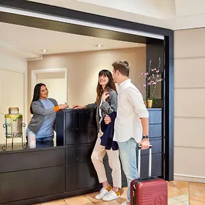 Adagio Access Garibaldi Ницца
